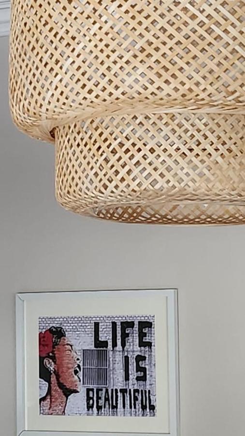 Contemporary Beach Apartment Brighton Dış mekan fotoğraf