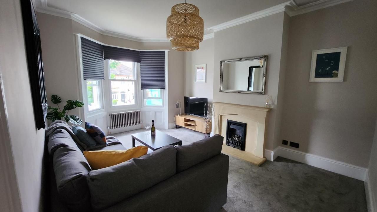 Contemporary Beach Apartment Brighton Dış mekan fotoğraf